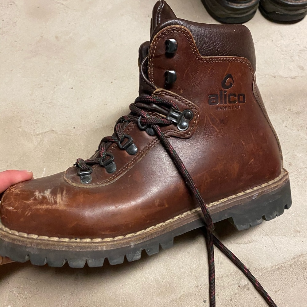 Alico Men's Summit Hiking boots- sz. 8